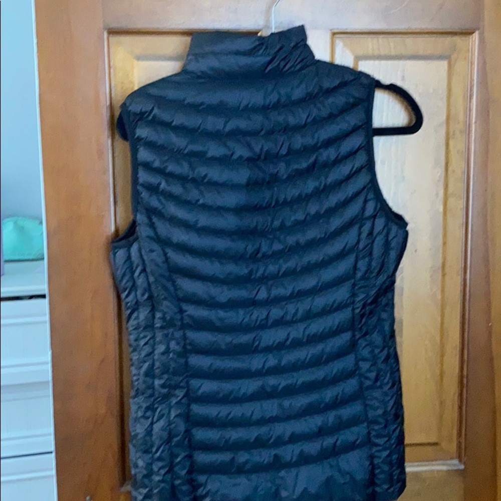 Vest - Picture 4 of 4